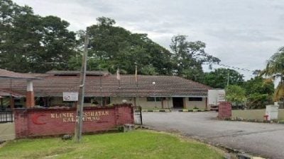 龙邦人冒死兜路求医   “请打开诊所后门“