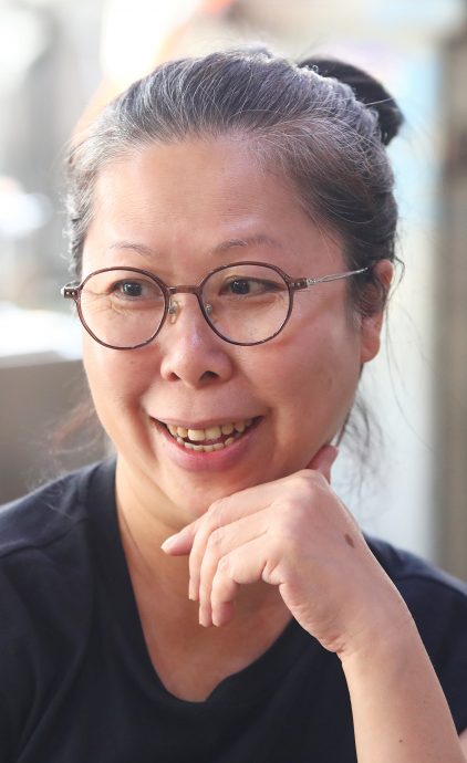 封面-大都会／茨厂街出现“进口乞丐”／10图