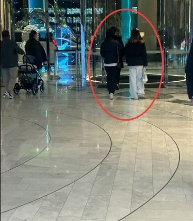  小S全家澳洲旅行散心 S妈透露缺席原因