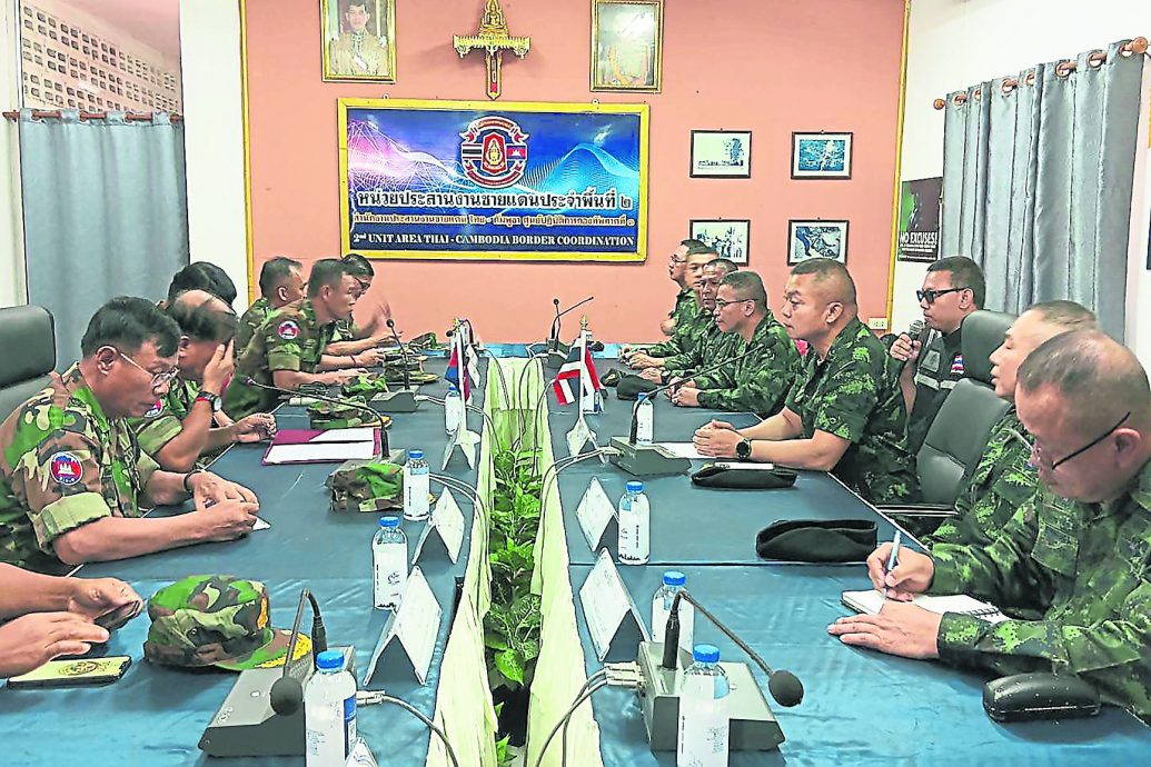 局势恢复平静 居民回返家园