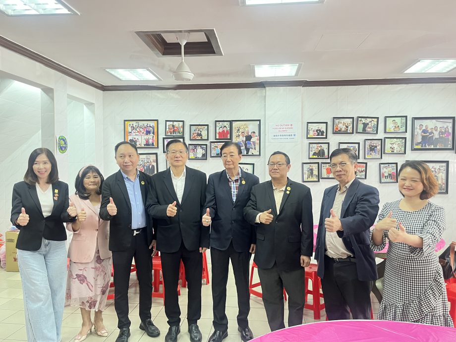    嵩山少林武僧七月莅马传艺  少林功夫展演与文化讲座 26及27日在灵华珍珠宝大厦举行