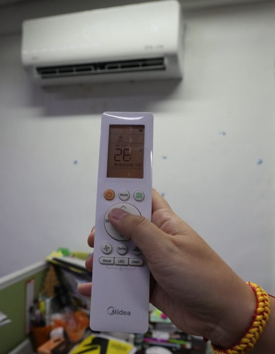 **己签发**柔:封面:特稿〡电费新制出炉,关注省电妙招一二三