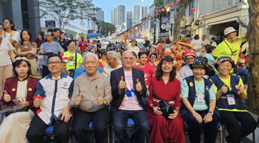 已签发 柔:“欢乐文化街之夜”逾20个国家的朋友散播欢乐