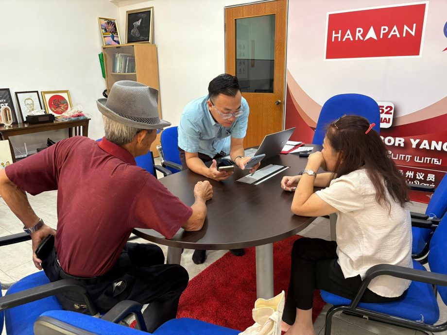 已签发 柔：八旬赤贫老翁误坠“中奖”陷阱，骗光储蓄仅剩52令吉度日