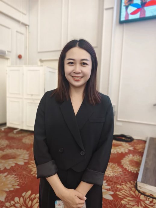 已签发 柔：廖彩彤：上半年4所华校获迁校批文，昌明政府展现对华社承诺