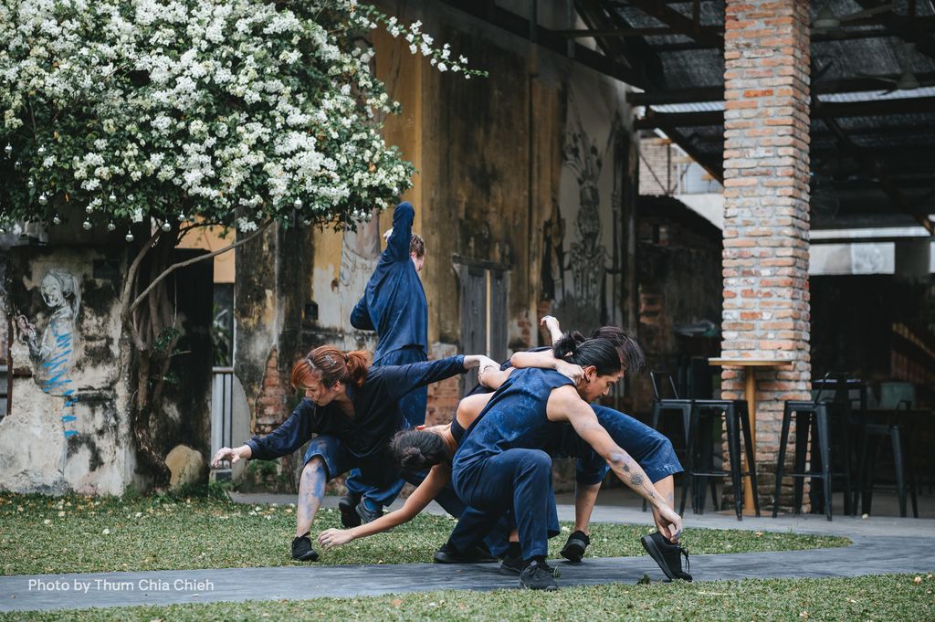 已签发 柔：教育版头：配合华中85周年校庆 校友率舞团25及26日演出《寻蓝》