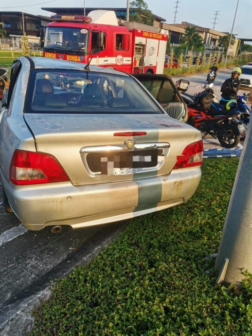 已签发 柔:清晨闯红灯致两车相撞,女警身亡,肇事女司机昏迷