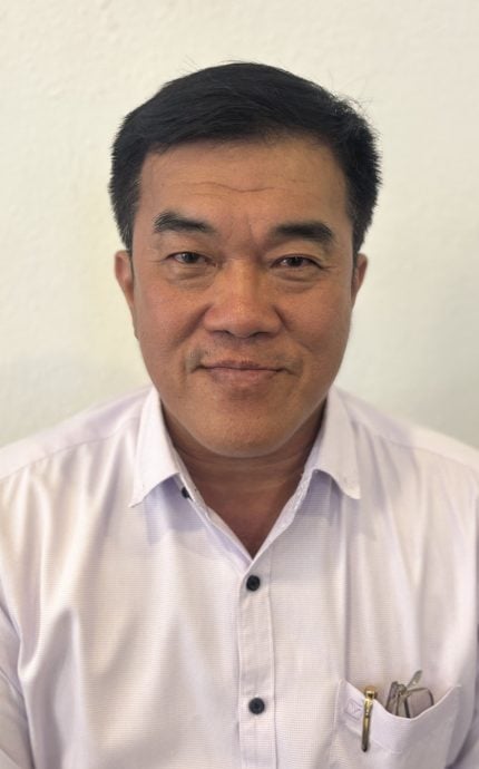 已签发 柔:版头之一:陈宗:从甘榜沙瓦峇鲁到丁能道路工程超前3%,料今年竣工