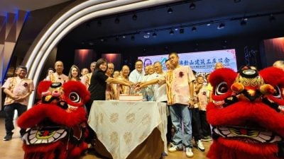 柔新山建筑工友公会30周年暨鲁班仙师圣诞 宴开136席场面热闹