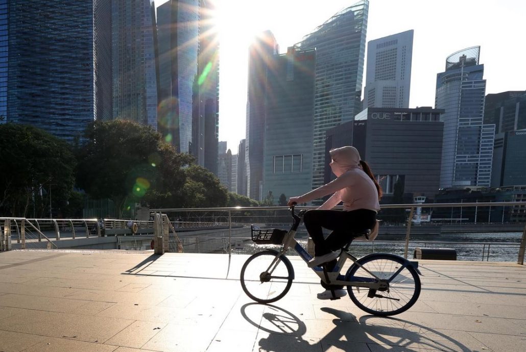 已签发 柔：狮城二三事：狮城上半年潮湿3月创最湿纪录 7月至9月降雨量料也高