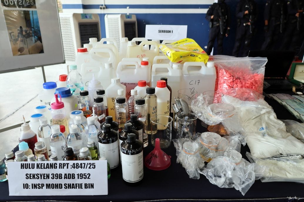 已签发//台湾贩毒集团来马设炼毒厂·警逮捕5人 起逾2185万毒品