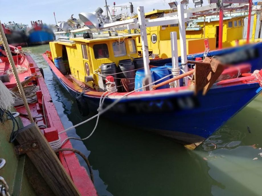 **已签发**柔:2天前出海后失联 33岁泰籍渔夫刁曼岛获寻