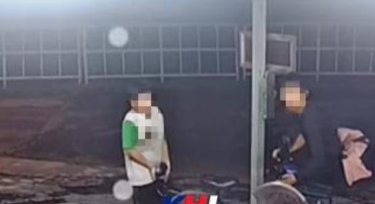**已签发**柔:2青少年潜清真寺移走脚车  事主寻回后销案