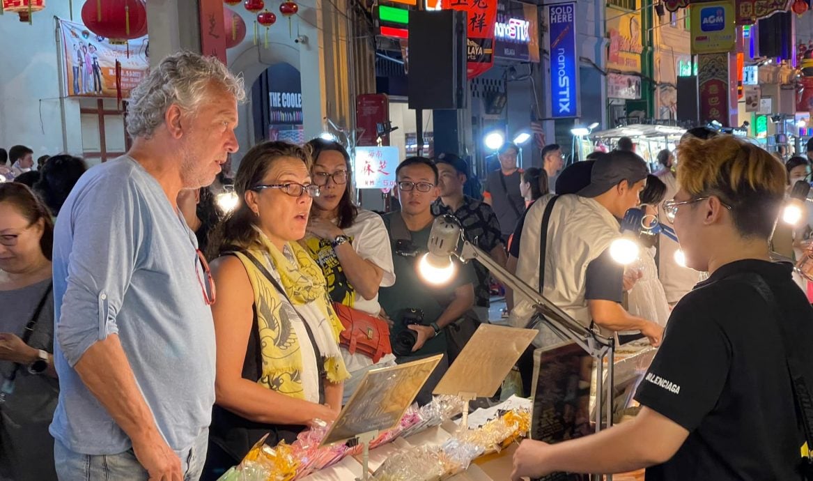 **已签发**柔:助外国游客了解我国多元文化 尤杰雄:夜市可助攻柔旅游年