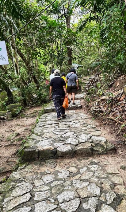 **已签发**柔:封面:善心美事〡全人国际关怀撒种麻坡 助生命斗士从“心”得力