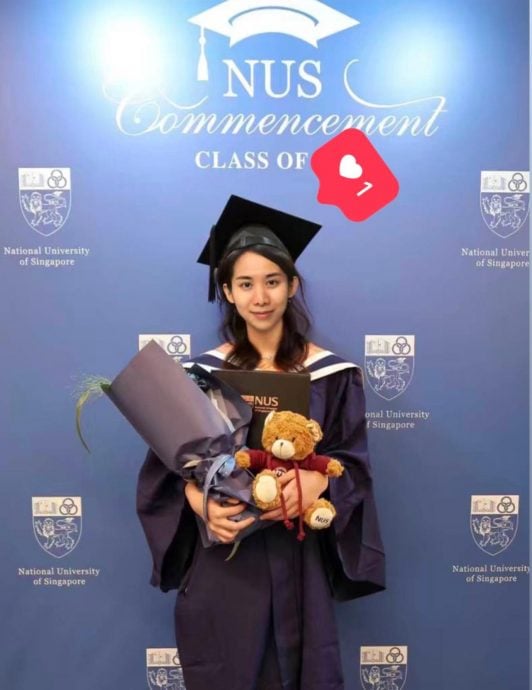 **已签发**柔:封面:特稿〡都市女孩转投农业 油棕园小妹许婵青迎风而上