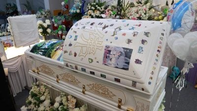 “奇迹男孩”幼时遭灌硫磺  26岁硕士毕业但癌逝
