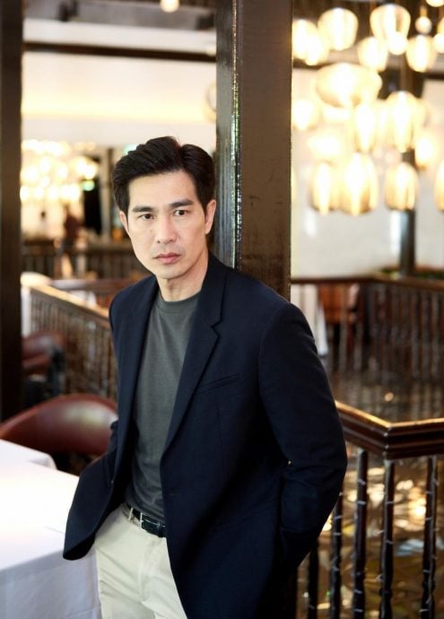 *已签发*柔：狮城二三事：为新泰合制剧受伤  方展发自嘲：自以为25岁