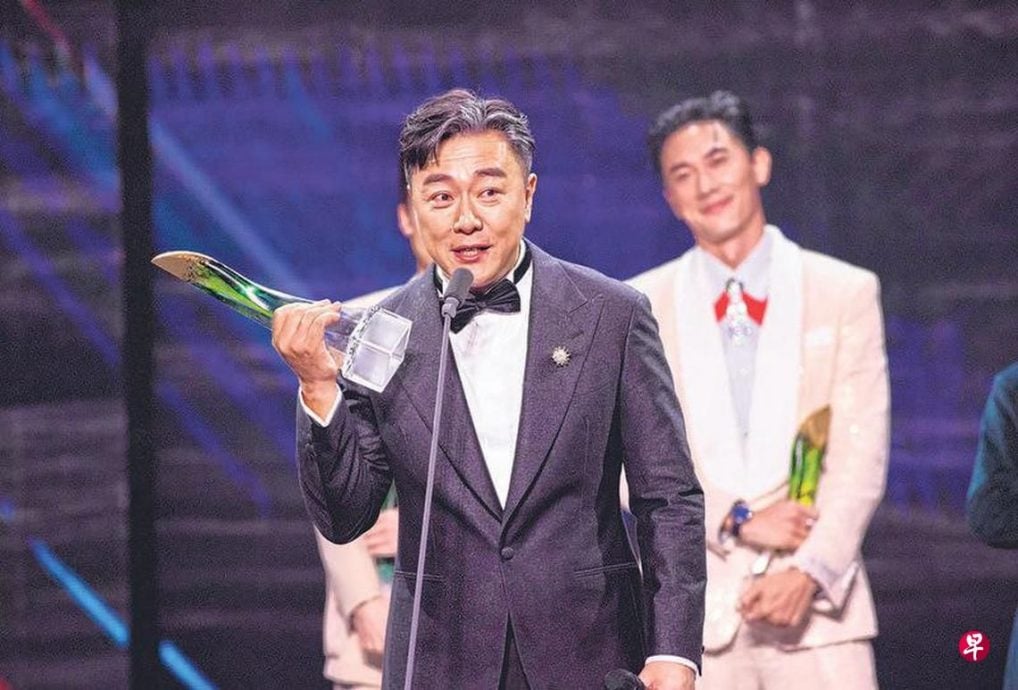 *已签发*柔:狮城二三事:入行30年终“听牌”超级红星 郭亮:越近越焦虑