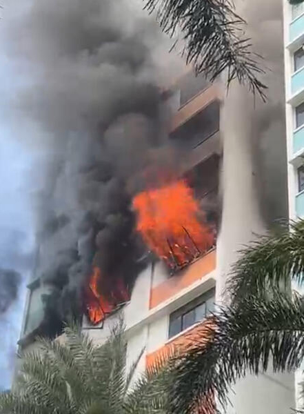 *已签发*柔：狮城二三事：大巴窑大火|疑烘干机起火 一家5口家当全毁