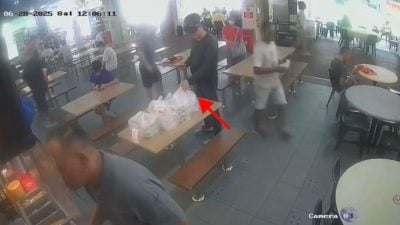 男子30秒偷4份鸡饭  摊主吁有需要者可求助