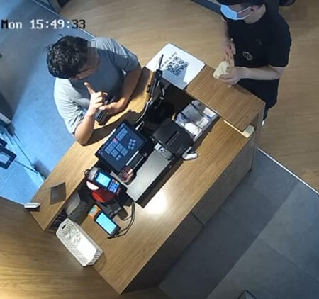 *已签发*柔:狮城二三事:男涉吃92令吉霸王餐 全程被监控器拍下