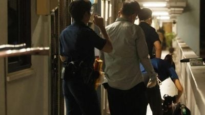 邻以为是食物腐臭 警揭老妇倒毙家中