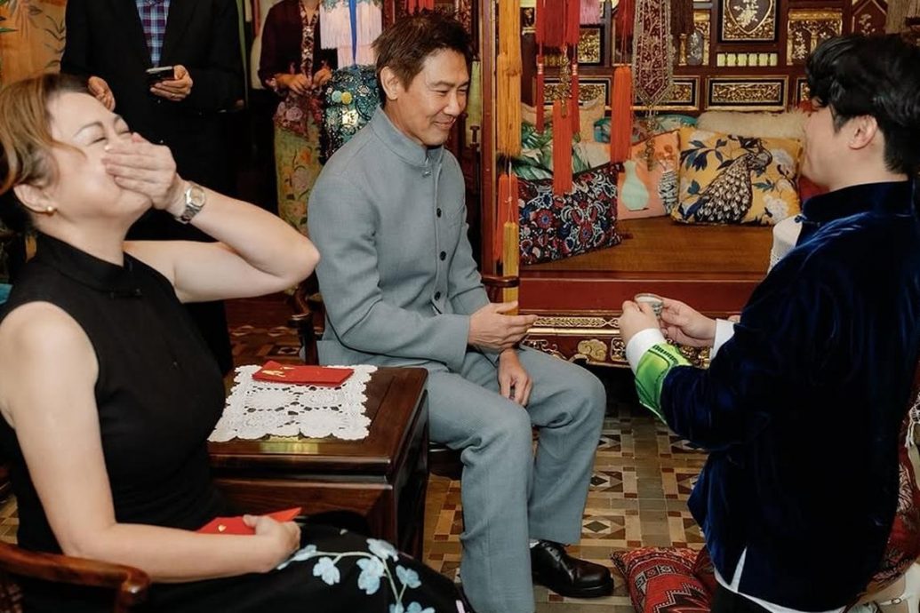 *已签发*柔:狮城二三事:陈熙结婚给父母敬茶 陈之财向云叮咛“好好爱妻子”