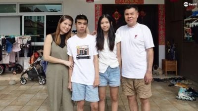 陪伴自闭症哥哥成长  狮城少女记录爱也学会了爱