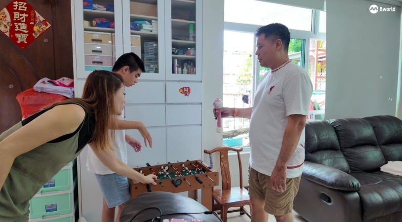 *已签发*柔:狮城二三事:陪伴自闭症哥哥成长 狮城少女记录爱也学会了爱