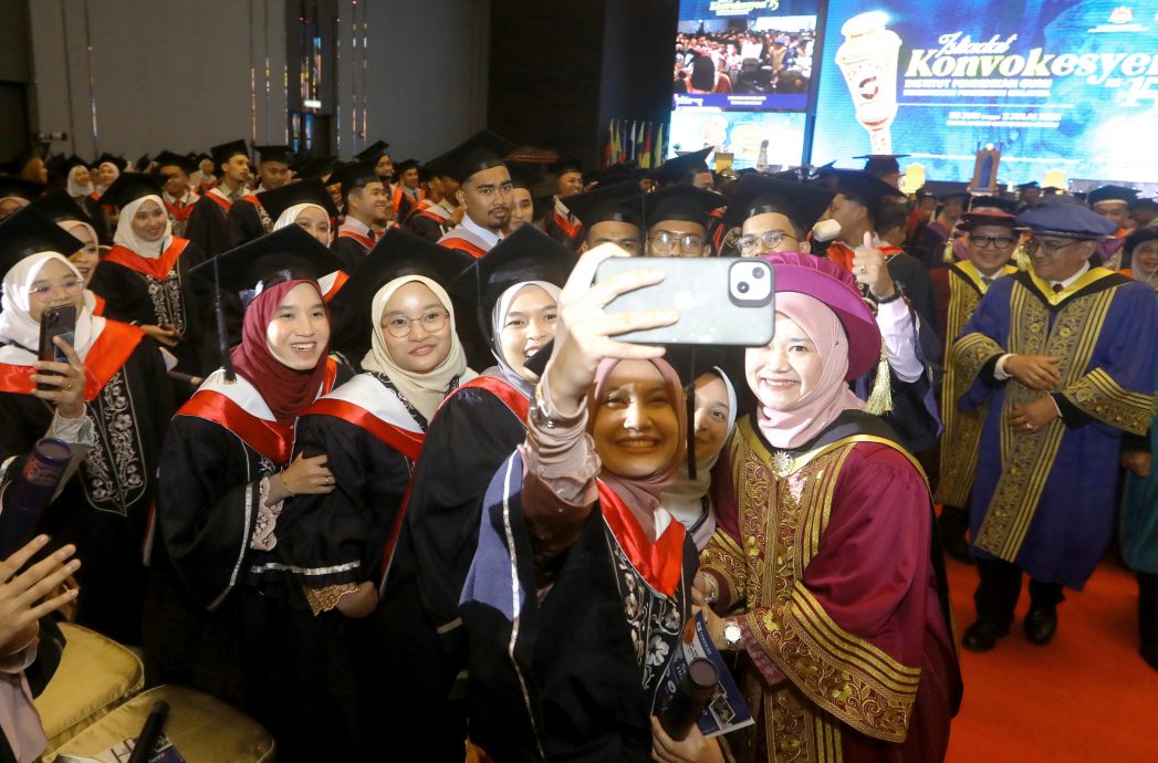 师范学院明年开办硕士班 法丽娜:教育从师生信任开始