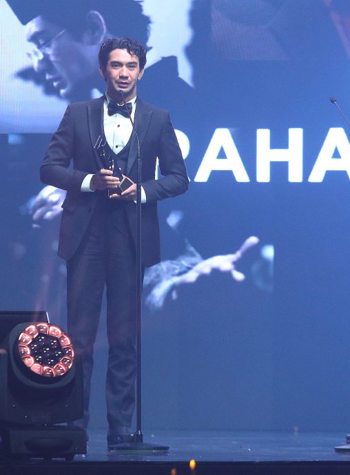 廖克发《由岛至岛》夺观众票选奖 林明祯池承铉颁奖笑料百出	