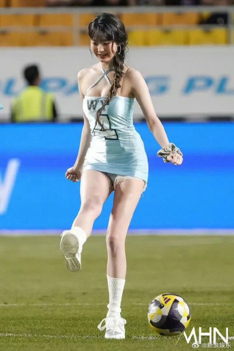张员瑛开球险露屁股蛋惹议 队友Rei澄清火上加油