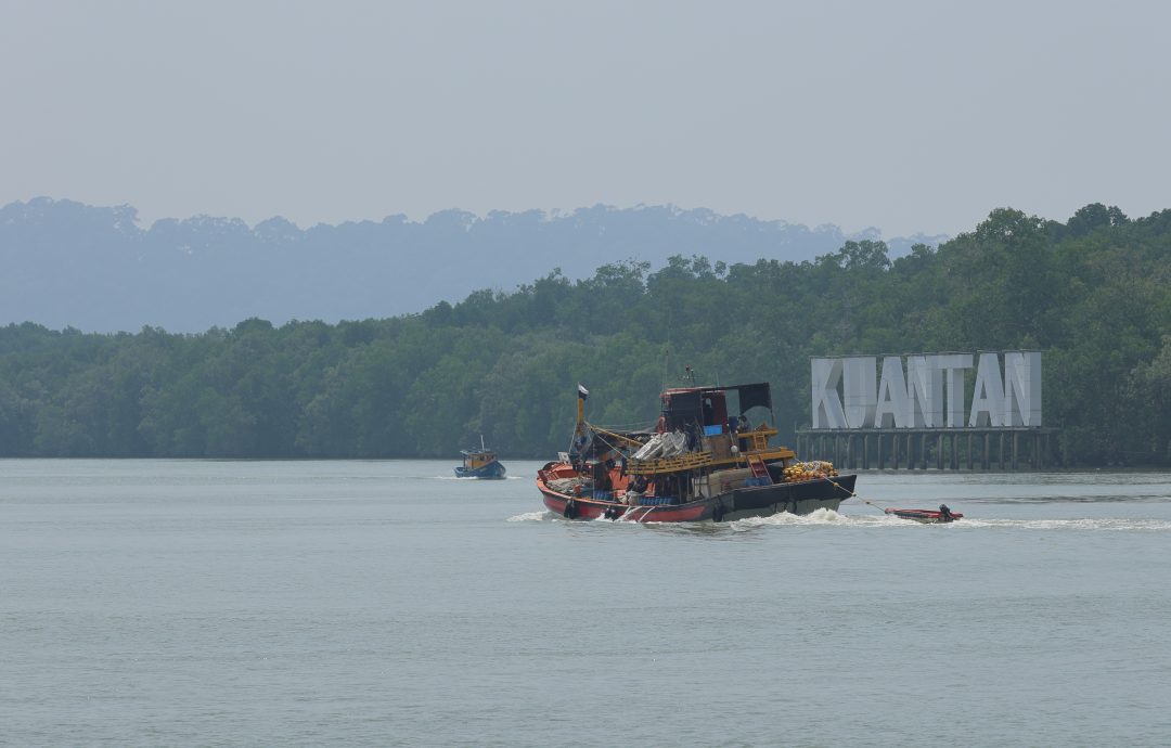 彭州政府劝告民众勿露天焚烧避免加剧烟霾情况。