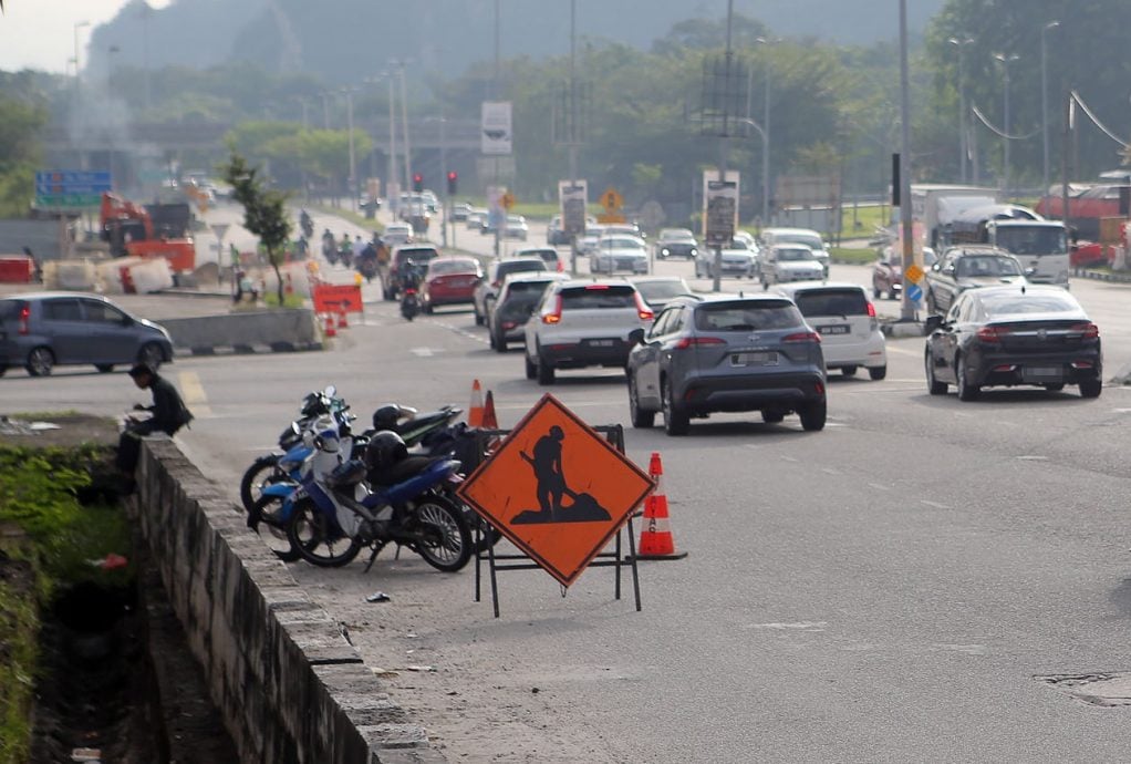 怡5公路夜晚施工 上班上学前收工免塞车  