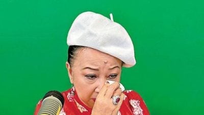 薛家燕感伤连失3位好友 没能出席雪妮丧礼