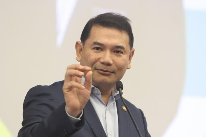 拉菲兹促反贪会彻查法哈斯 警告安华勿再回避