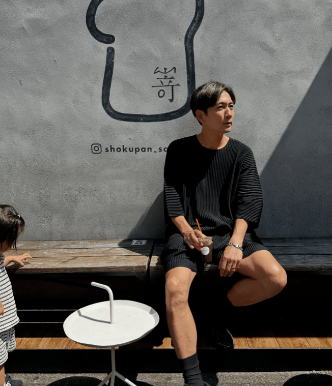 拚图两图)天价柏金包买家身分曝光 日知名吐司连锁店创办人胞弟