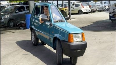 意大利男打造“全球最窄汽车”  车宽仅50公分