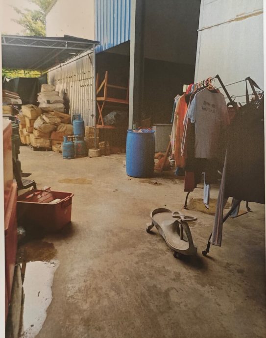 捣破“仓库式”非法托儿所救20儿童,包括出生15天婴儿19岁母亲