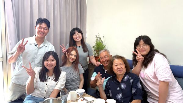 接受不了别人帮擦屁股 郭静老了不住安老院