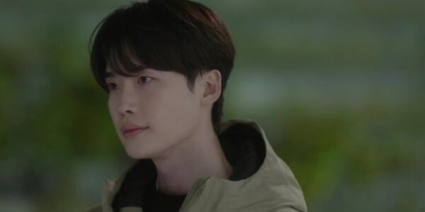 新剧首播收视佳 李钟奭一出手救活低迷tvN