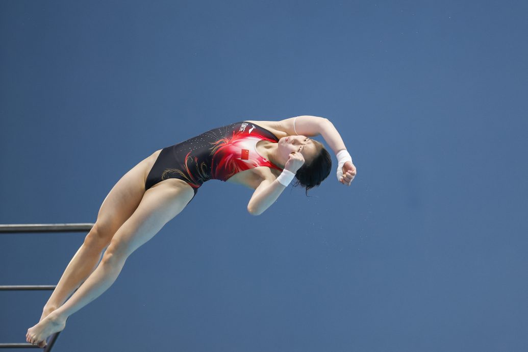 新加坡世界水上运动锦标赛|  携谢佩铃以前二闯女跳台决赛  陈芋汐冲击本届第3金