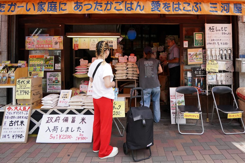 日执政党普发现金 选民不买帐 