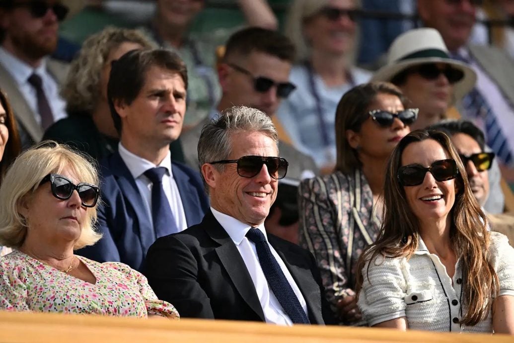 晓治格兰看温网疑睡觉 挨网轰不配坐皇室包厢