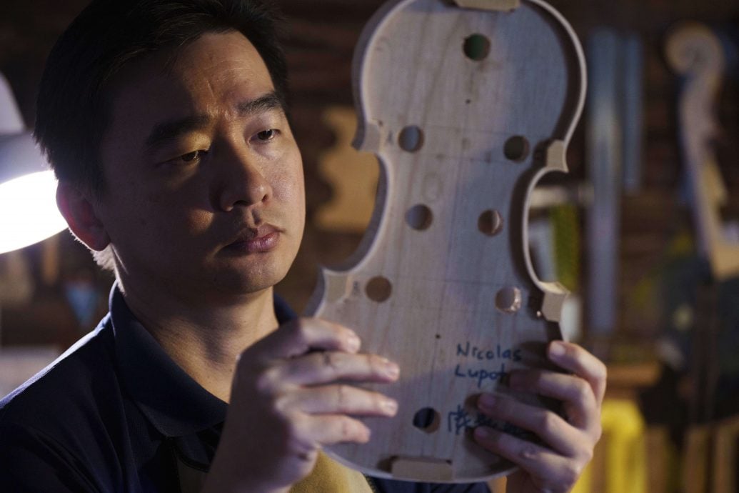 暖势力/“昌明”奏响世界舞台 大马师徒制琴师双双夺金