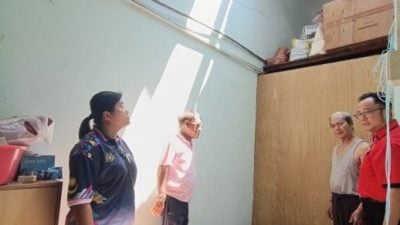 暴风雨突袭新邦榴梿平民屋　6户“开天窗”家俱全淋湿