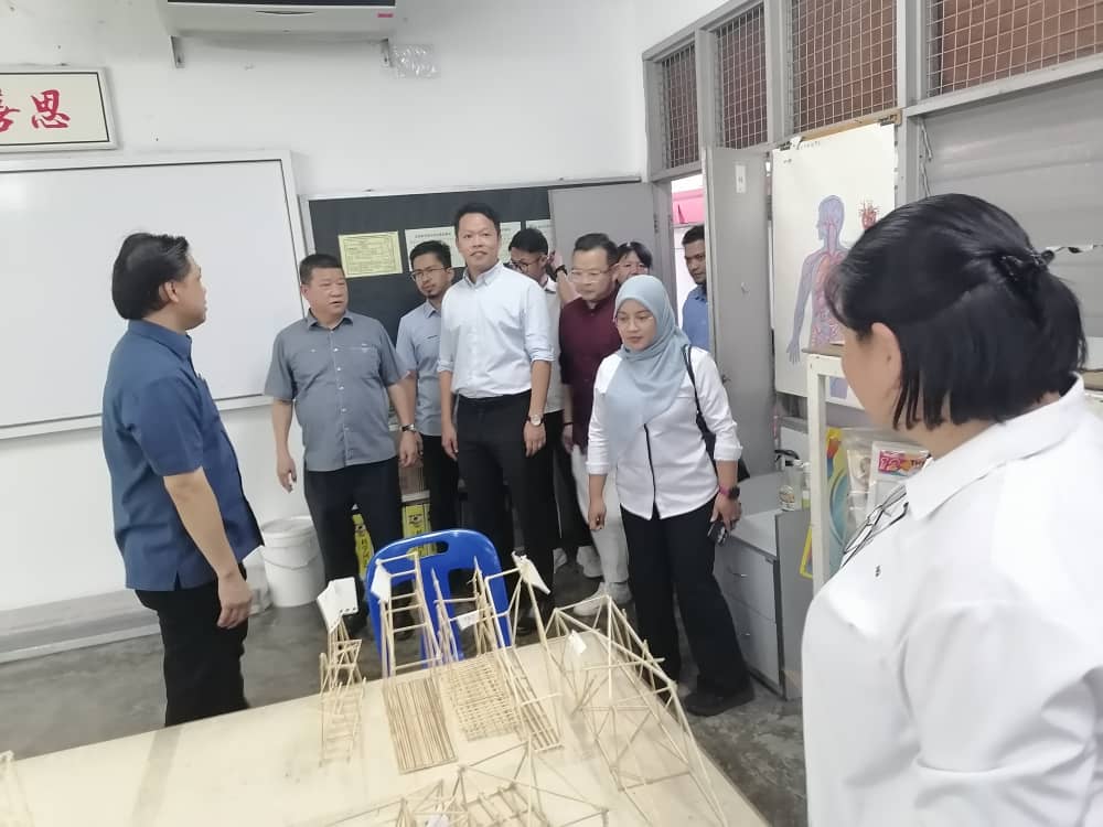 曾敏凯:首相署今年拨58万令吉特别拨款予彭州13所华小与中学。