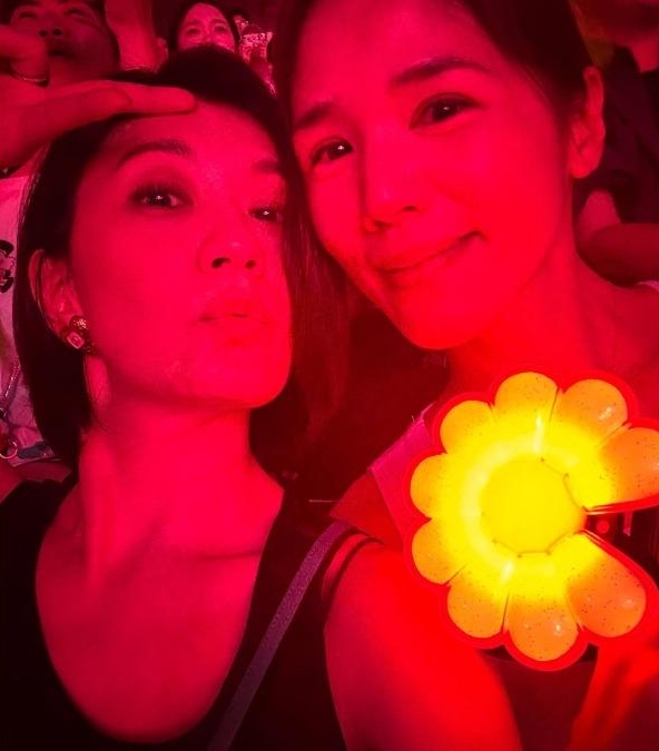 朝圣GD贴文4字掀骂战 贾静雯自清没拿公关票