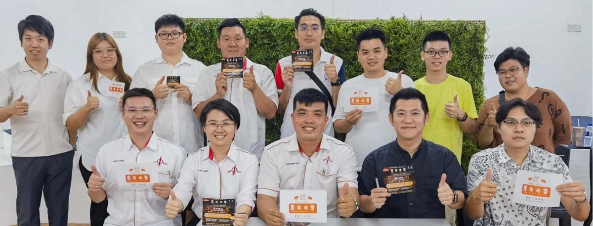 木威社青团明起办青年市集 打造创意交流平台